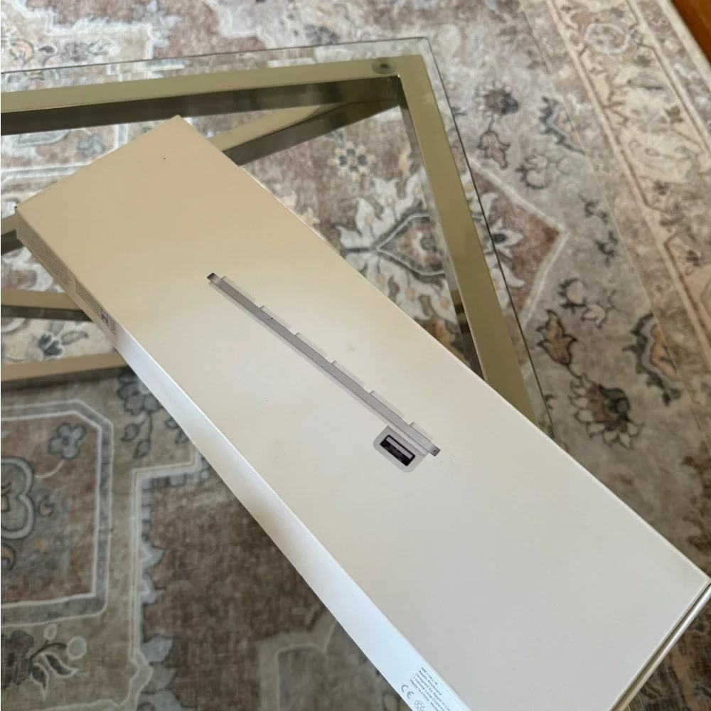 Apple Wired Keyboard